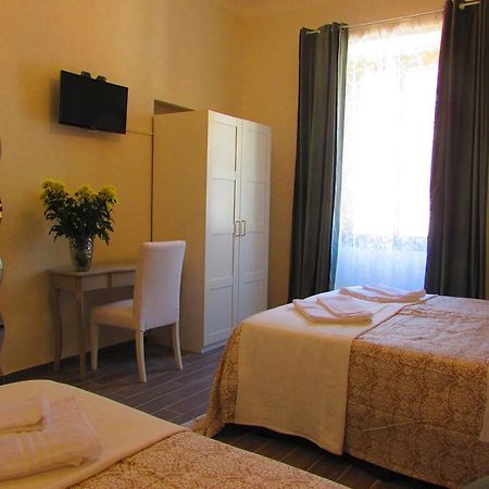 Termini Guesthouse Рим Екстериор снимка