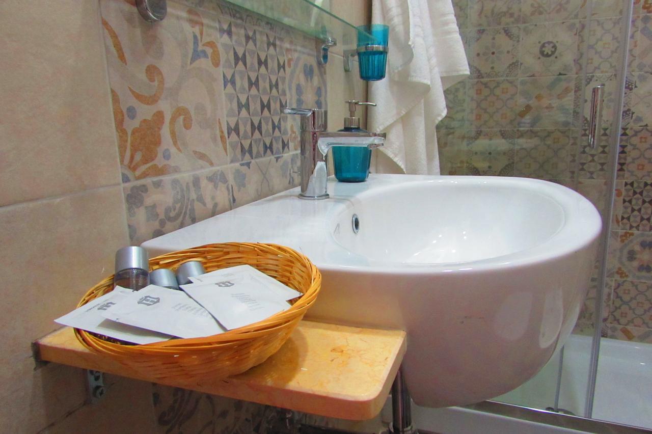 Termini Guesthouse Рим Екстериор снимка