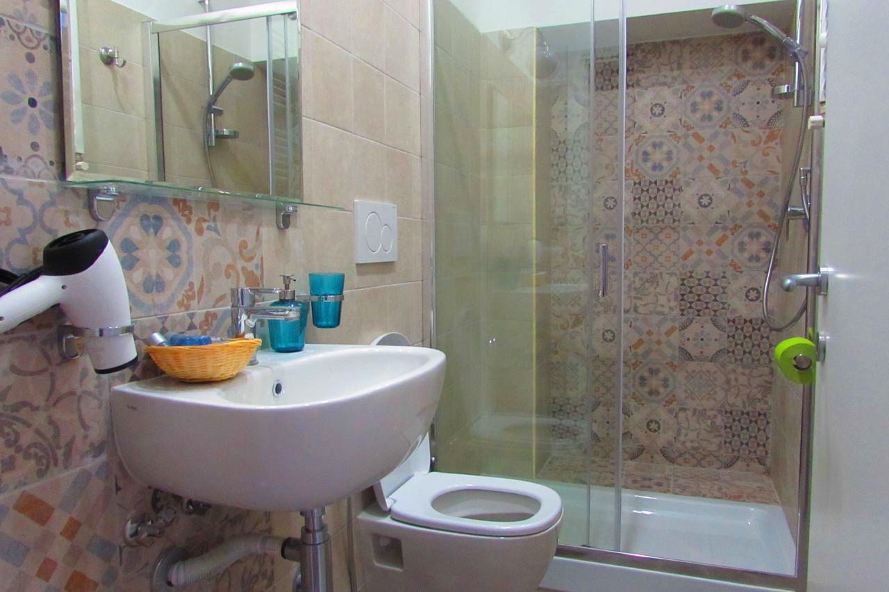 Termini Guesthouse Рим Екстериор снимка